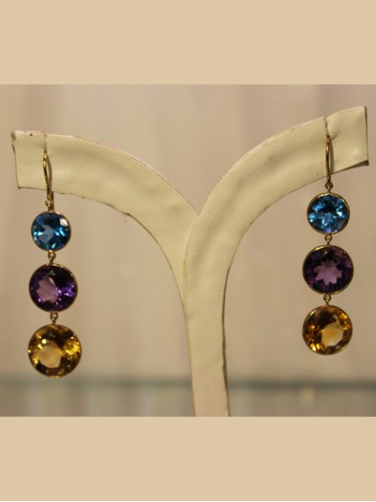 gold earrings