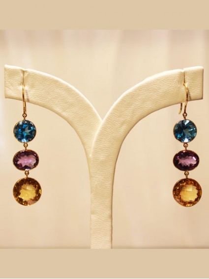 gold earrings