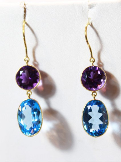 gold earrings