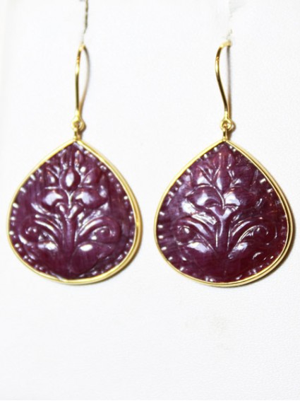 gold earrings