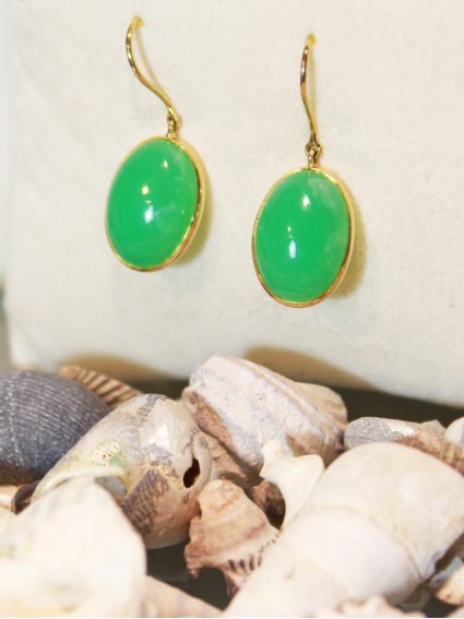 gold earrings